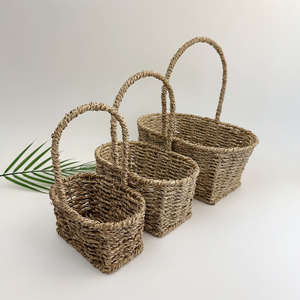 BAS006 - Handwoven Rattan-Style Basket with Handle image 2