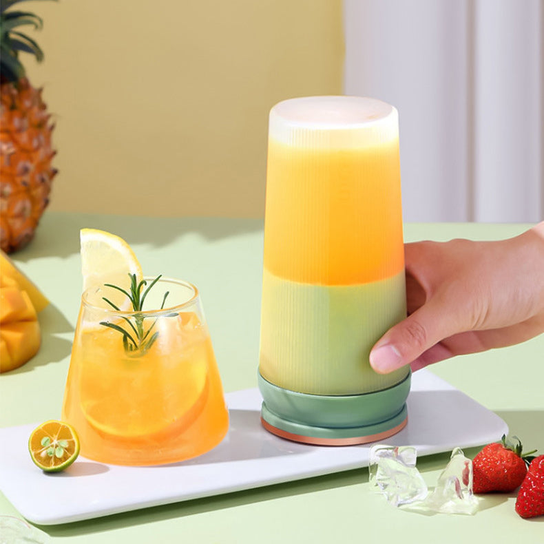 THPJ107 - Type-C Rechargeable Portable 300ml PC Electric Blender Juice Extractor image 3