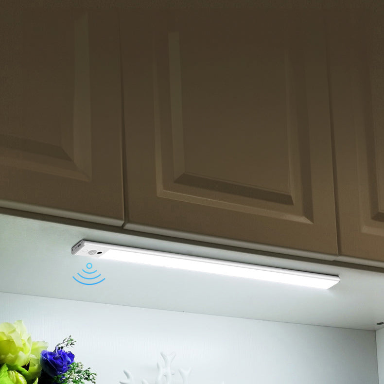 LS005 - LED cabinet light strip with smart motion sensing, rechargeable image 3