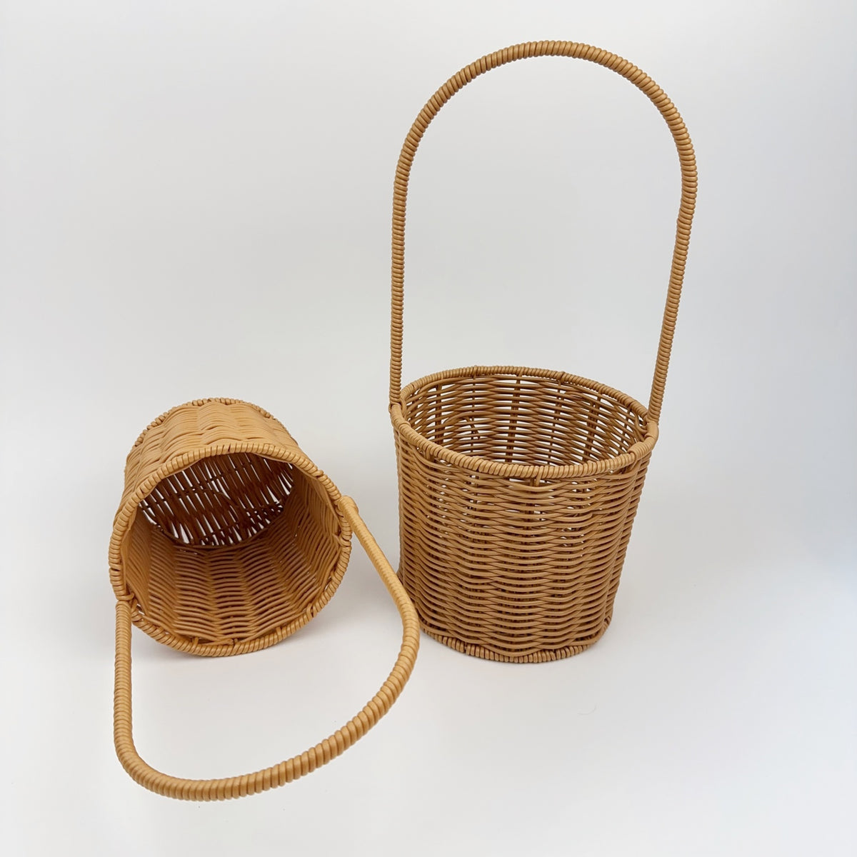 BAS002 - Elongated Handwoven Rattan-Style Basket with Handle image 3